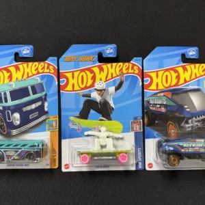 Hot Wheels 3-Car Lot – Surfin' School Bus, Skate Grom & Baja Bison T5